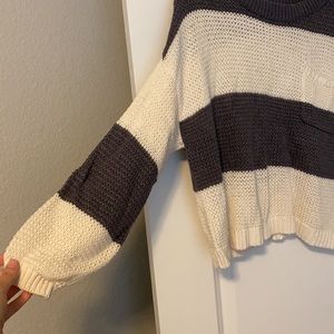 American Eagle Sweater
